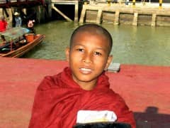 Into Burma: You have to love immigration! Into Burma: You have to love immigration!