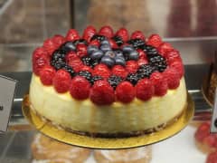 Wonderful Wednesday! Three Ways to EAT: Food Markets in NYC Wonderful Wednesday! Three Ways to EAT: Food Markets in NYC