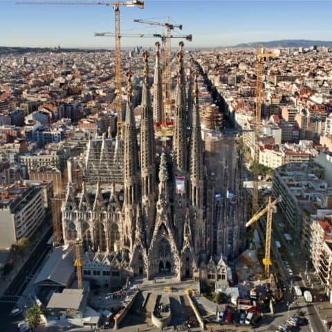 basilica de la sagrada familia explore barcelona, travels with tam, barcelona