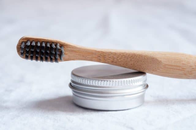 essential travel items, pack these essential travel items, forget to pack, essential travel