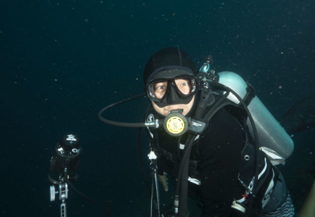 scuba dive, scuba dive vicariously, travel vicariously, manta rays